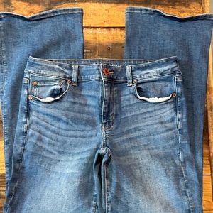 NWOT American Eagle Next Level Stretch Favorite Boyfriend Jean size 12R